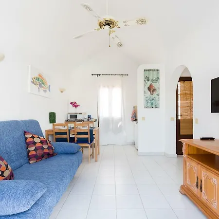 Letizia Bungalow With Pool View Apartment